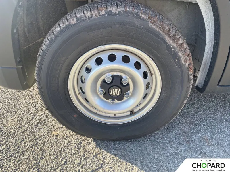 Image secondaire du véhicule 22