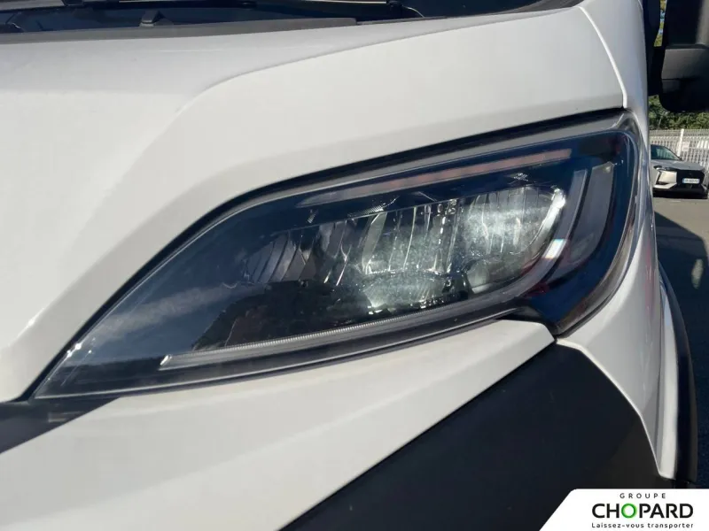 Image secondaire du véhicule 23