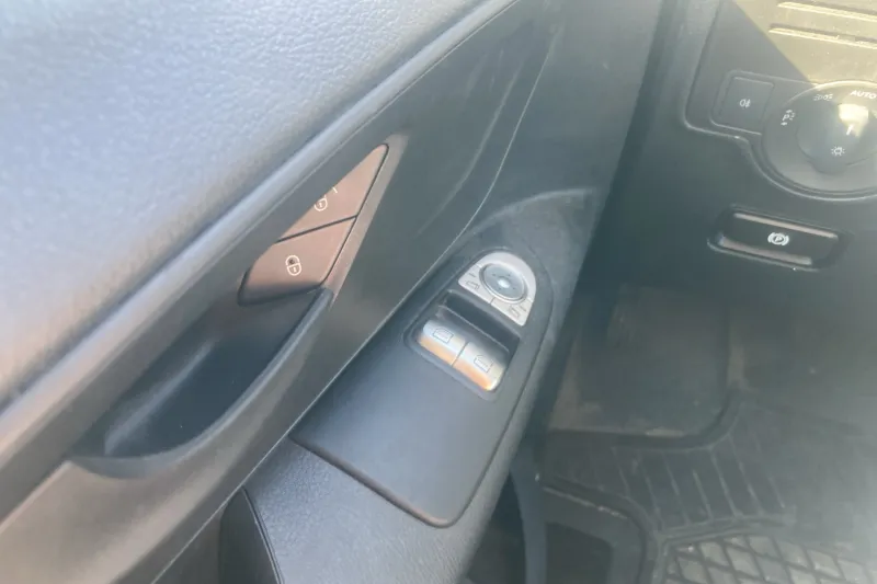 Image secondaire du véhicule 21