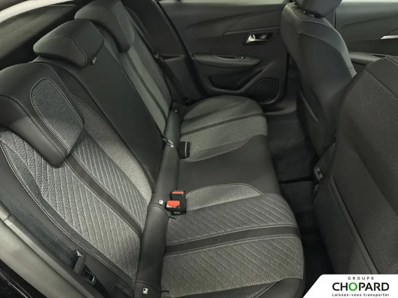 Image secondaire du véhicule 11