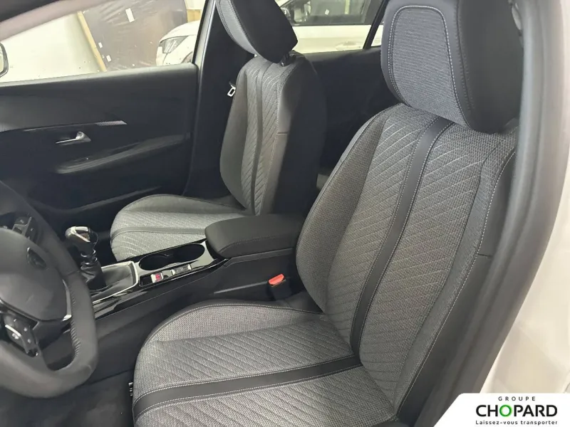 Image secondaire du véhicule 9