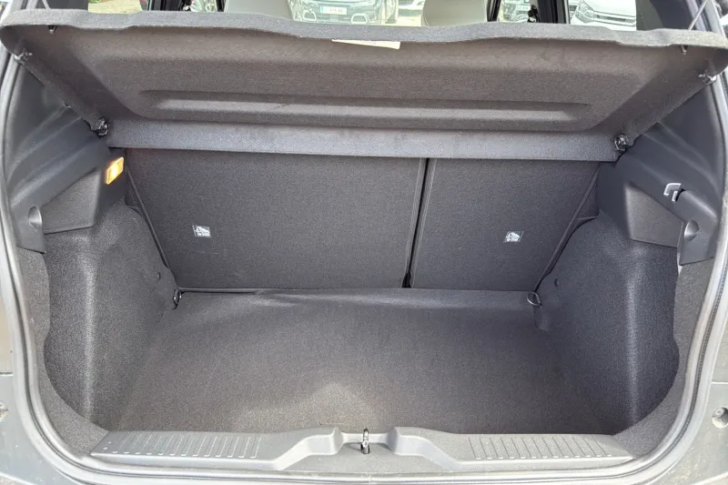 Image secondaire du véhicule 10