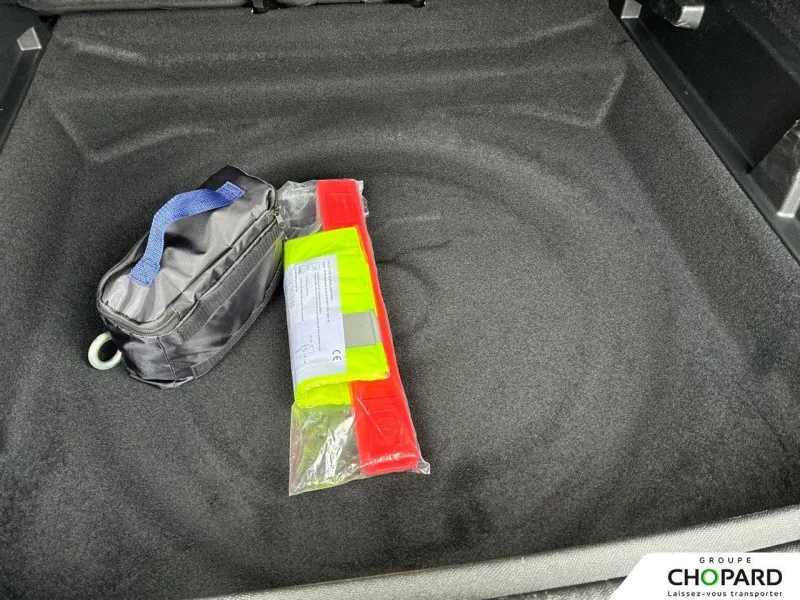 Image secondaire du véhicule 30