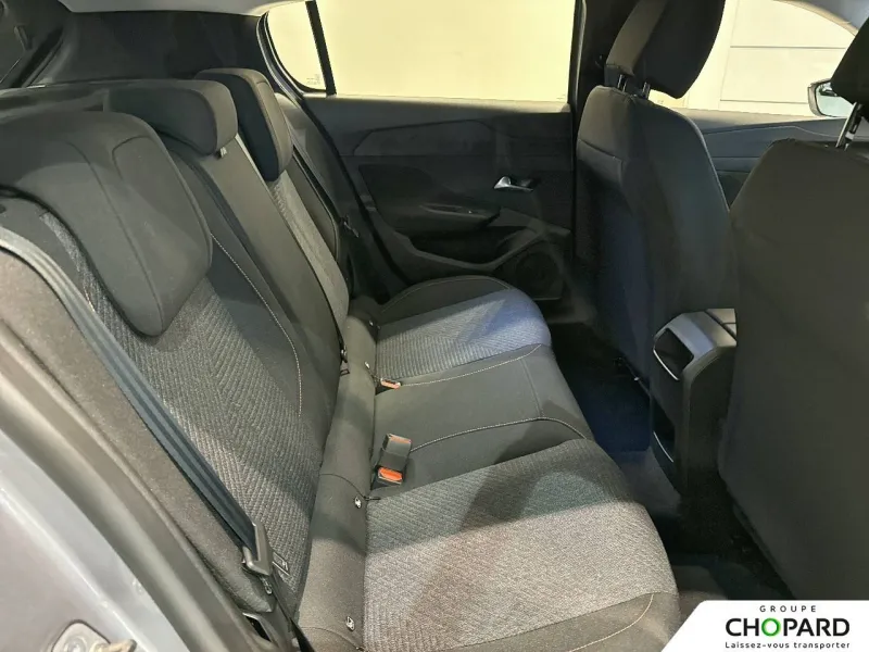 Image secondaire du véhicule 12