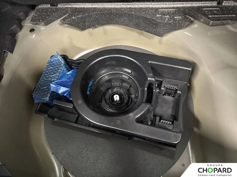 Image secondaire du véhicule 19