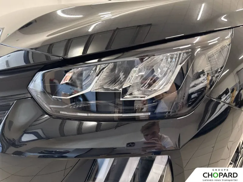 Image secondaire du véhicule 23