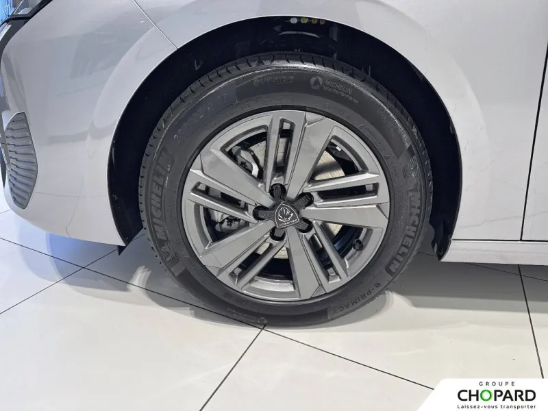 Image secondaire du véhicule 22