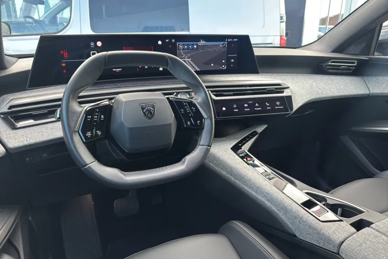 Image secondaire du véhicule 32