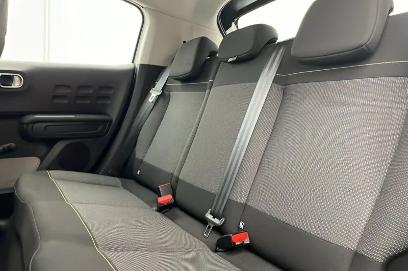 Image secondaire du véhicule 15