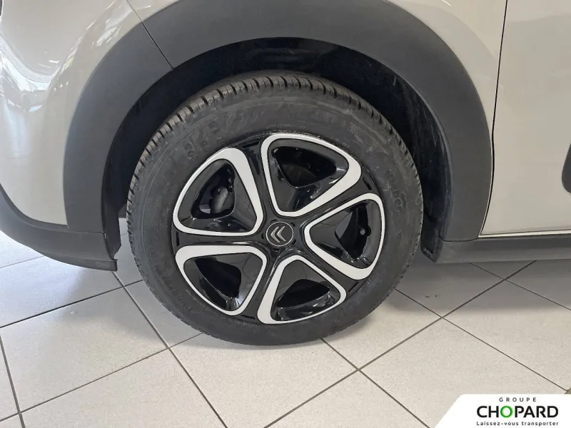 Image secondaire du véhicule 13