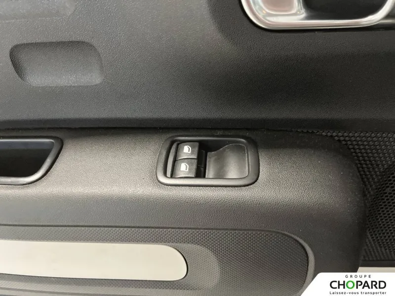 Image secondaire du véhicule 25