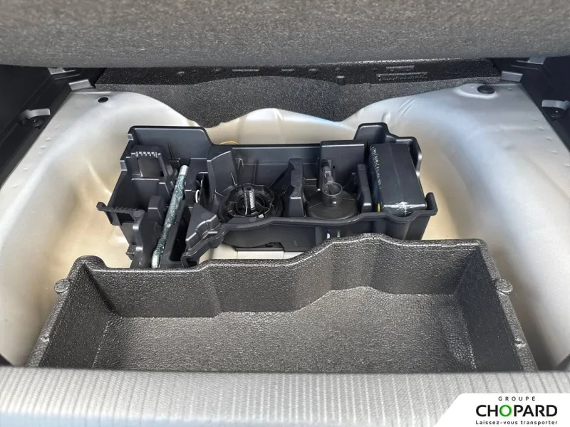 Image secondaire du véhicule 25