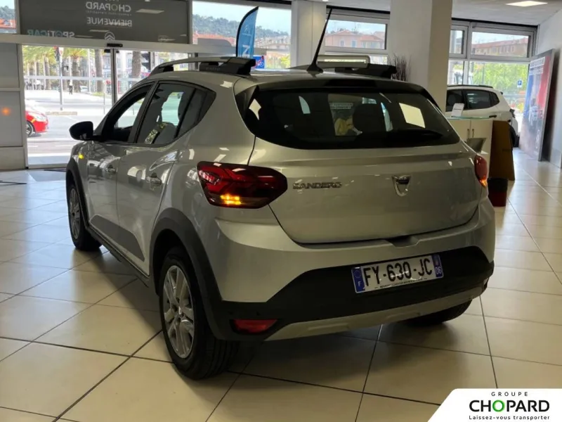 Image secondaire du véhicule 8