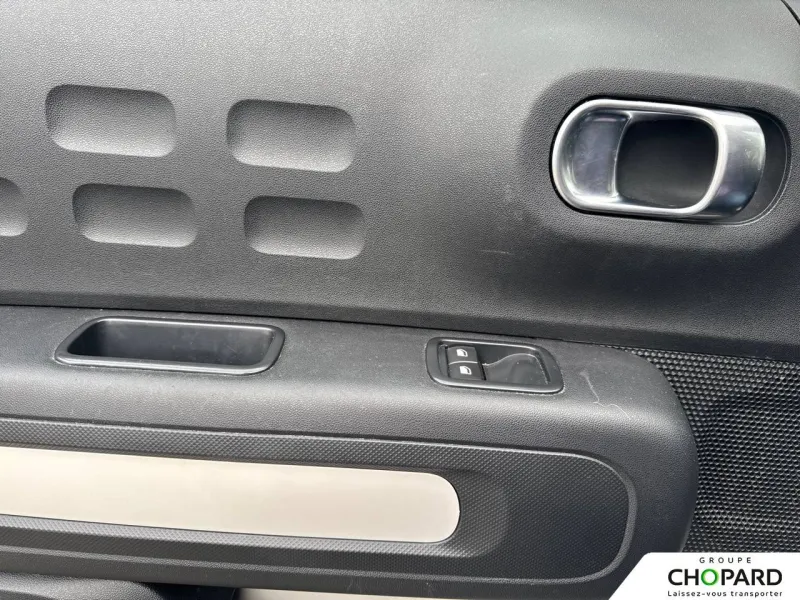 Image secondaire du véhicule 15