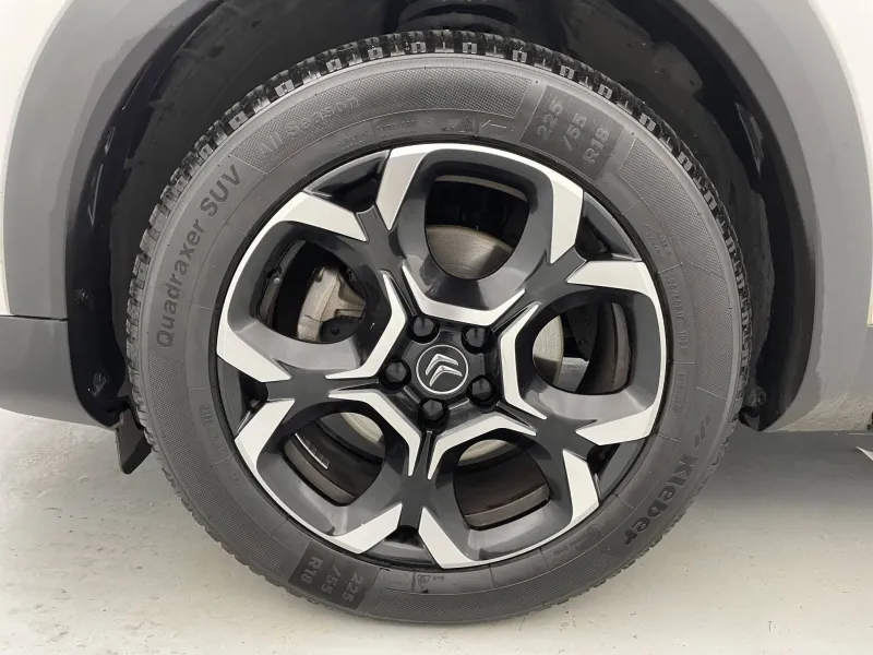 Image secondaire du véhicule 42