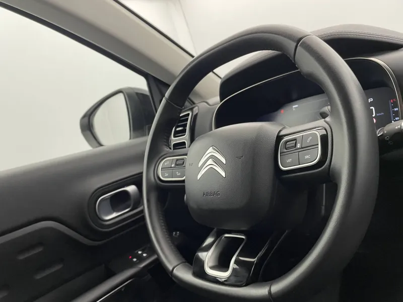 Image secondaire du véhicule 54