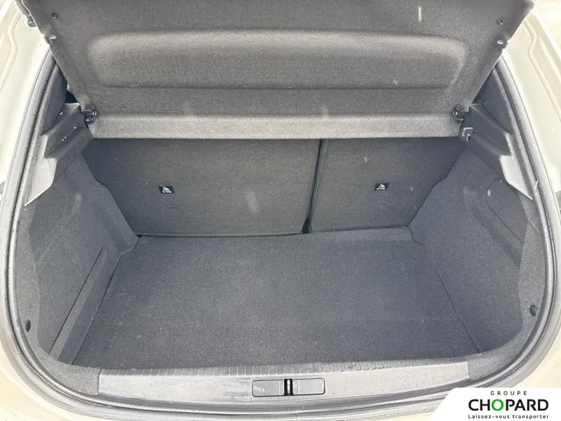 Image secondaire du véhicule 9