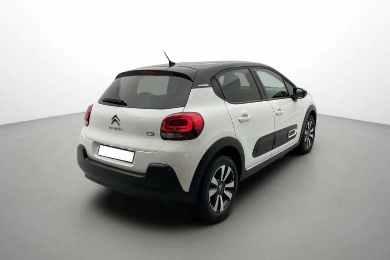 Image secondaire du véhicule 9