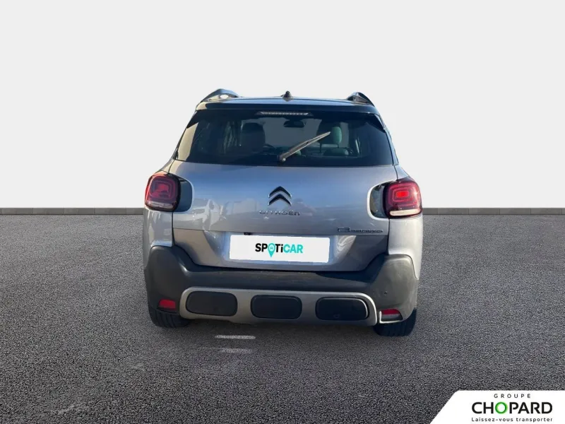 Image secondaire du véhicule 6