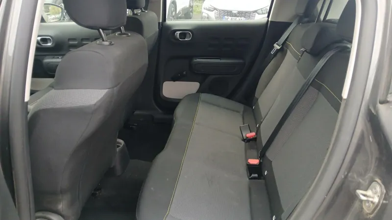 Image secondaire du véhicule 30