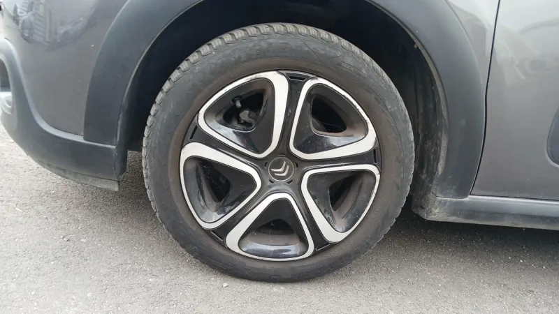 Image secondaire du véhicule 31