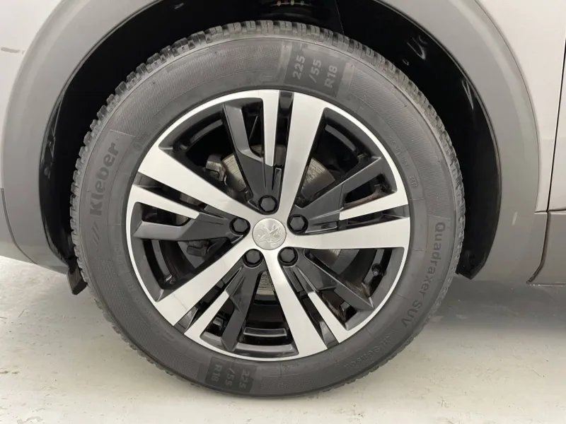 Image secondaire du véhicule 18