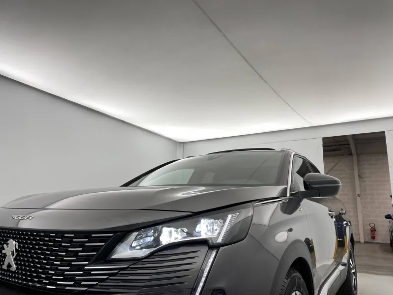 Image secondaire du véhicule 32