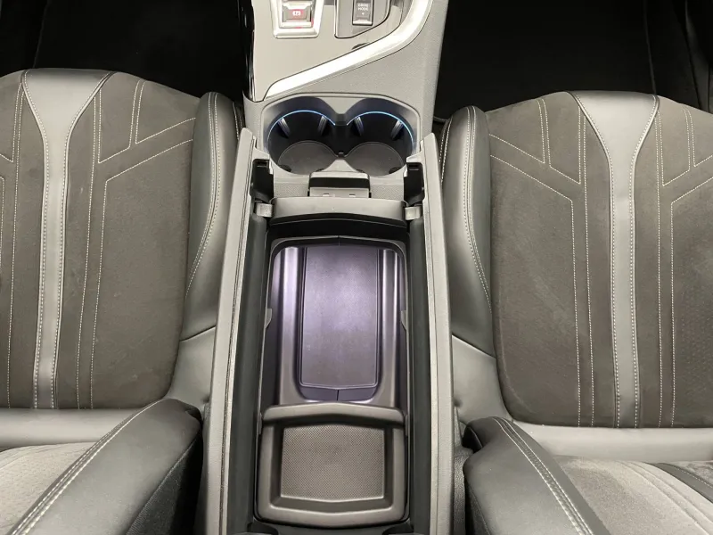 Image secondaire du véhicule 34