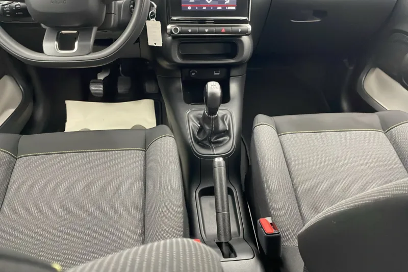 Image secondaire du véhicule 11