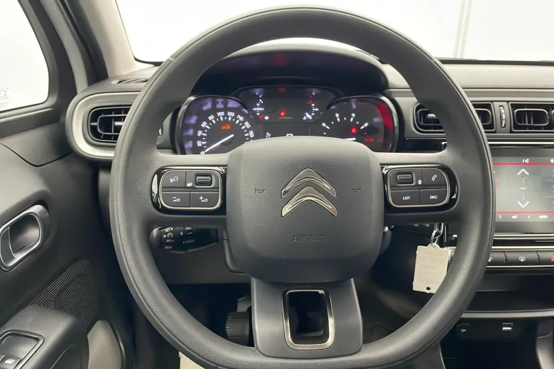 Image secondaire du véhicule 12