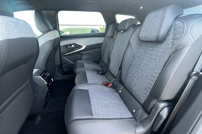 Image secondaire du véhicule 17