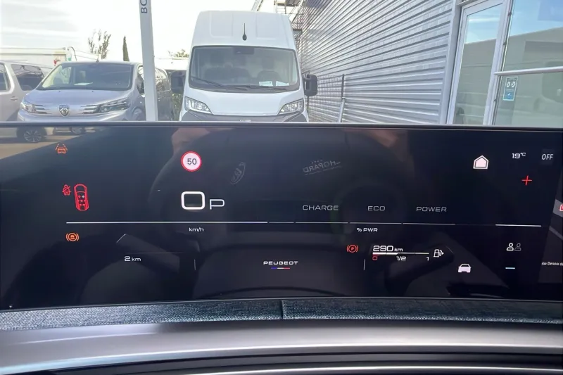 Image secondaire du véhicule 23