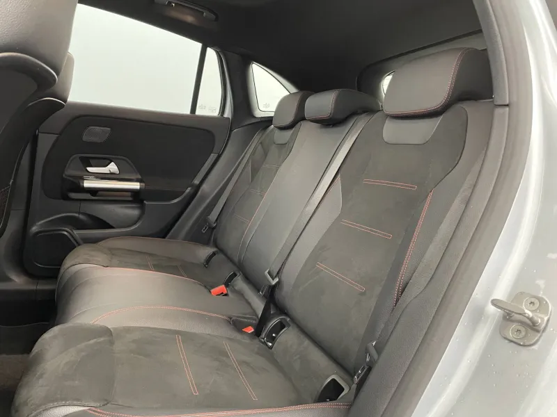 Image secondaire du véhicule 17