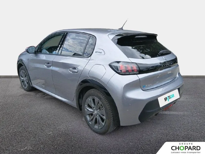 Image secondaire du véhicule 8