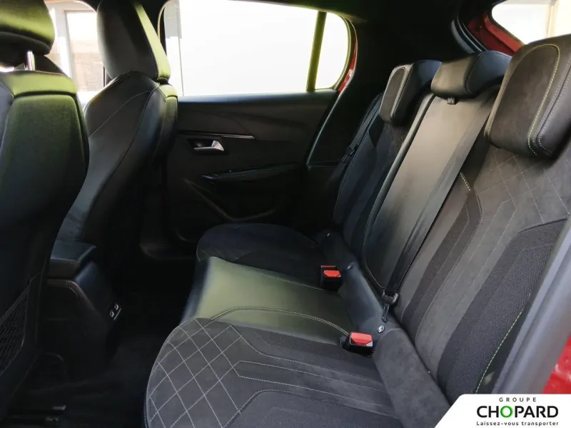 Image secondaire du véhicule 12