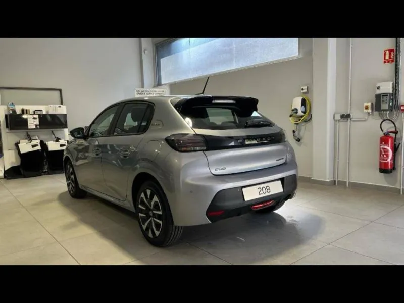 Image secondaire du véhicule 3