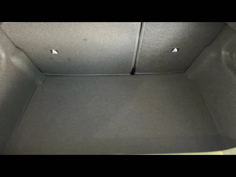 Image secondaire du véhicule 12