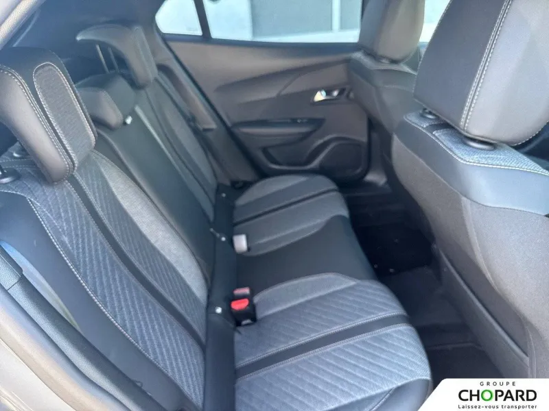 Image secondaire du véhicule 21