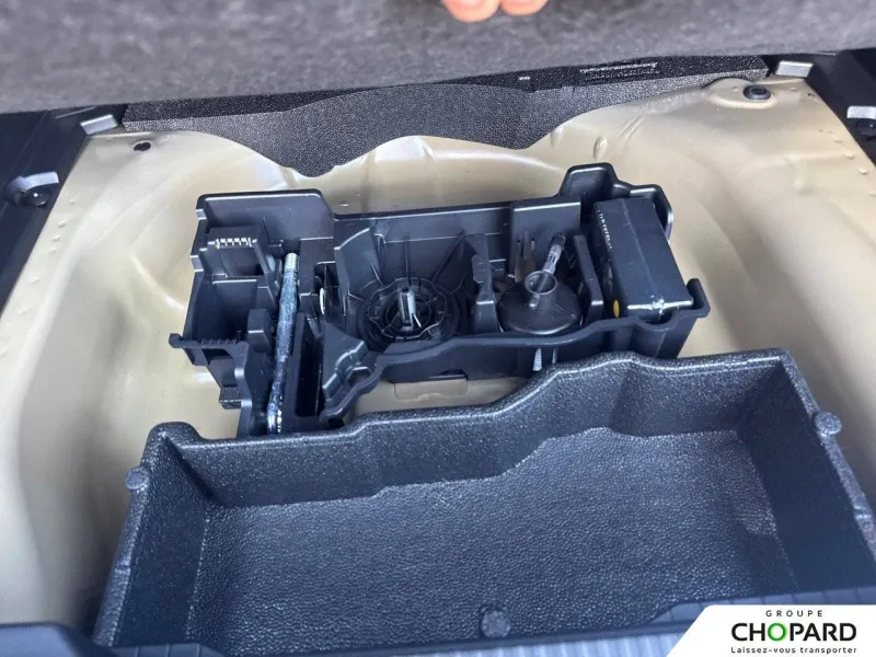 Image secondaire du véhicule 25