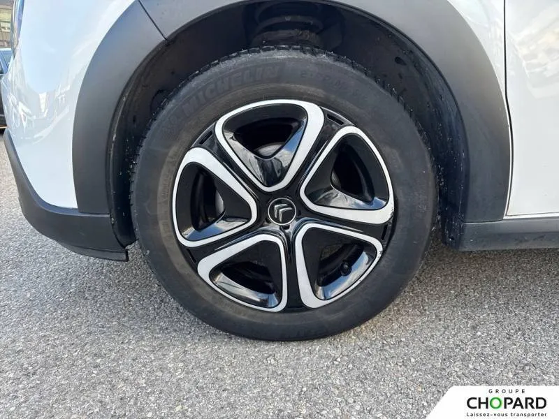 Image secondaire du véhicule 13