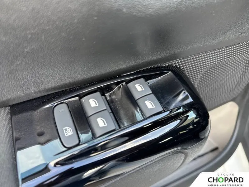 Image secondaire du véhicule 19