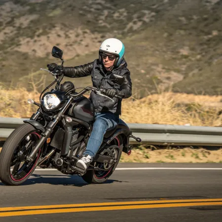 Kawasaki Vulcan S : Route de campagne