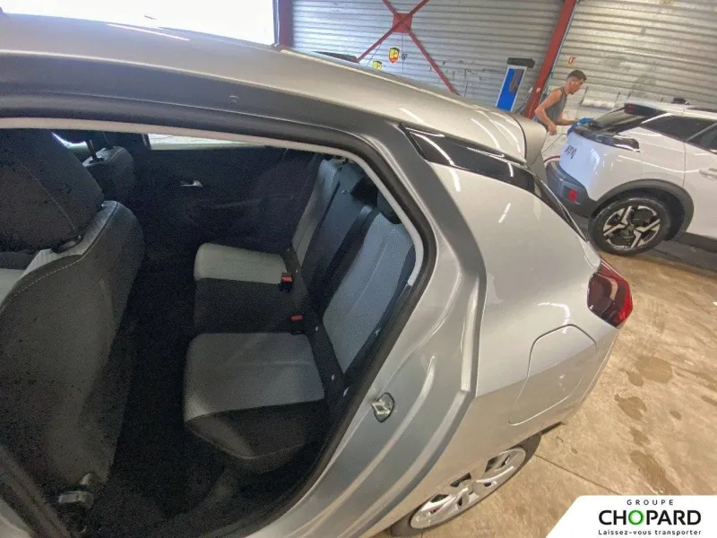 Image secondaire du véhicule 19