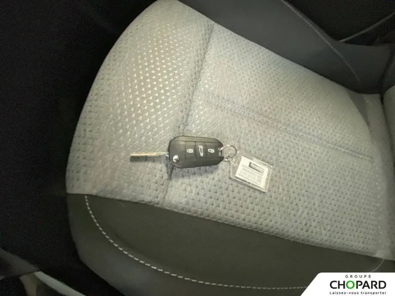 Image secondaire du véhicule 22