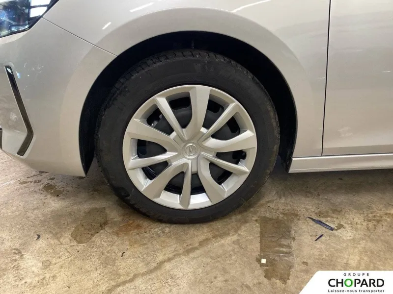 Image secondaire du véhicule 24