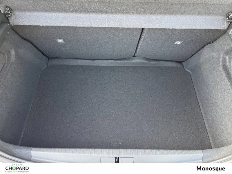 Image secondaire du véhicule 12