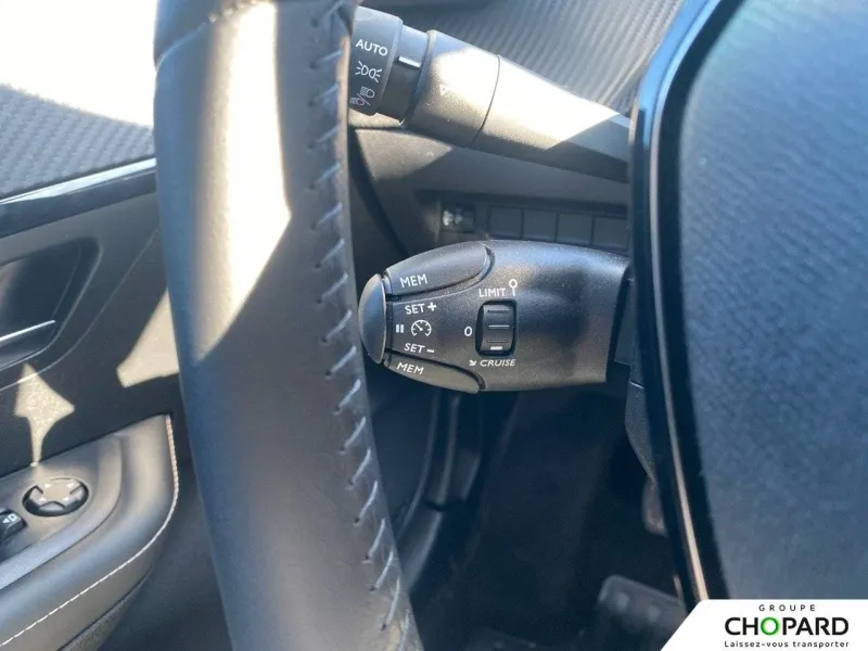 Image secondaire du véhicule 22