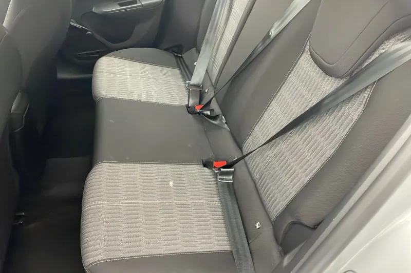 Image secondaire du véhicule 40