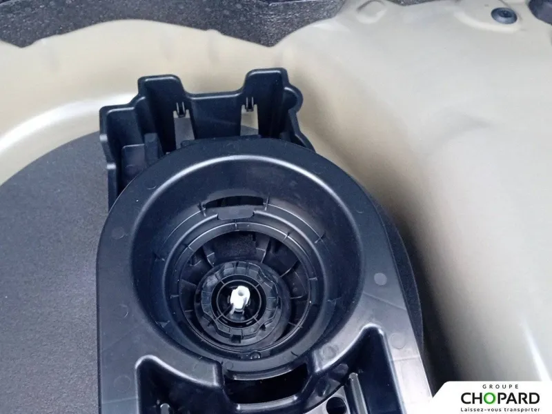 Image secondaire du véhicule 25