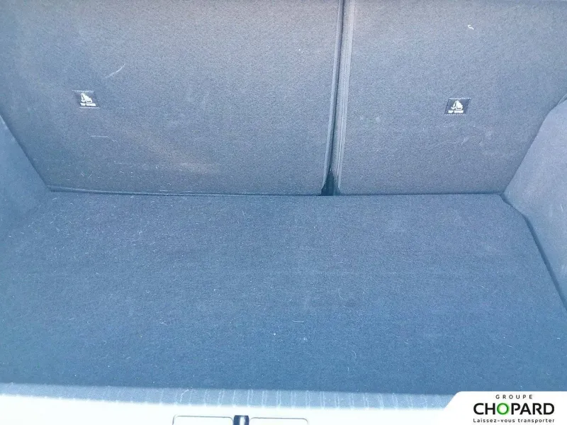 Image secondaire du véhicule 9